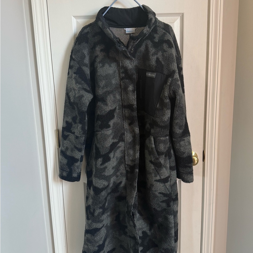 Full length Panorama coat